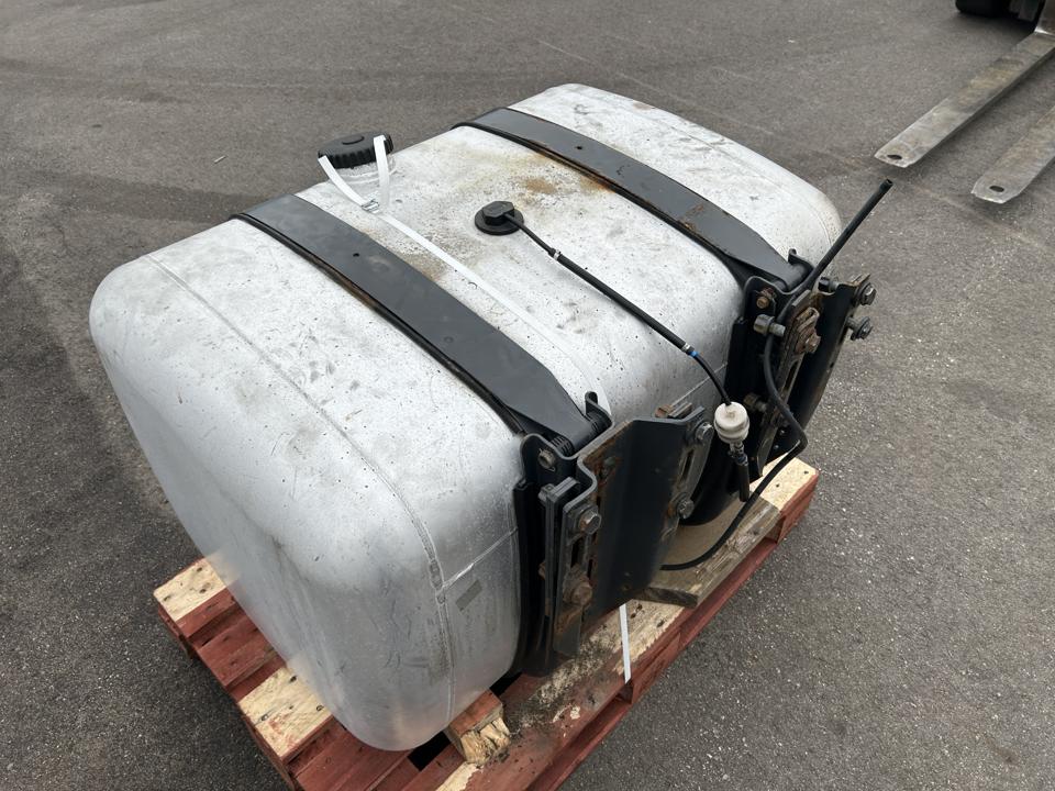 Kuro bakas A9604704303 480L Mercedes-Benz Trucks ACTROS MP4 / MP5 2019