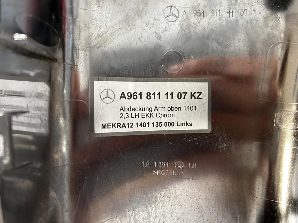 Galinio vaizdo kamera A9608106613 Mercedes-Benz Trucks ACTROS MP4 / MP5 2021 kairė