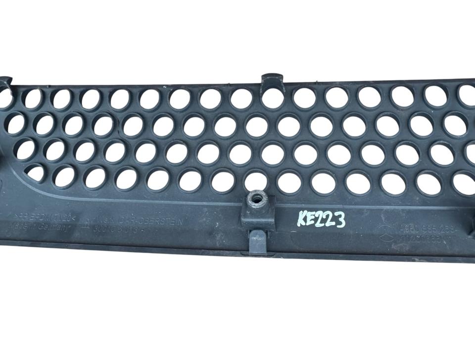 Plastikinė apdaila A9608852584 Mercedes-Benz Trucks ACTROS MP4 / MP5 2016