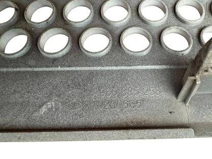 Plastikinė apdaila A9608852584 Mercedes-Benz Trucks ACTROS MP4 / MP5 2018