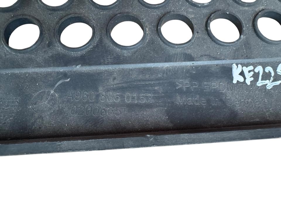 Plastikinė apdaila A9608850153 Mercedes-Benz Trucks ACTROS MP4 / MP5 2018