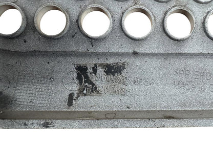 Plastikinė apdaila A9608850153 Mercedes-Benz Trucks ACTROS MP4 / MP5 2018