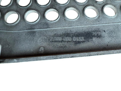 Plastikinė apdaila A9608850153 Mercedes-Benz Trucks ACTROS MP4 / MP5 2018