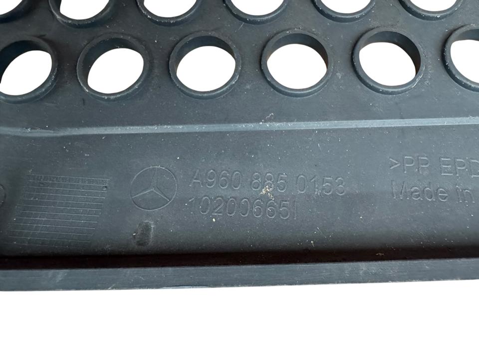 Plastikinė apdaila A9608850153 Mercedes-Benz Trucks ACTROS MP4 / MP5 2018