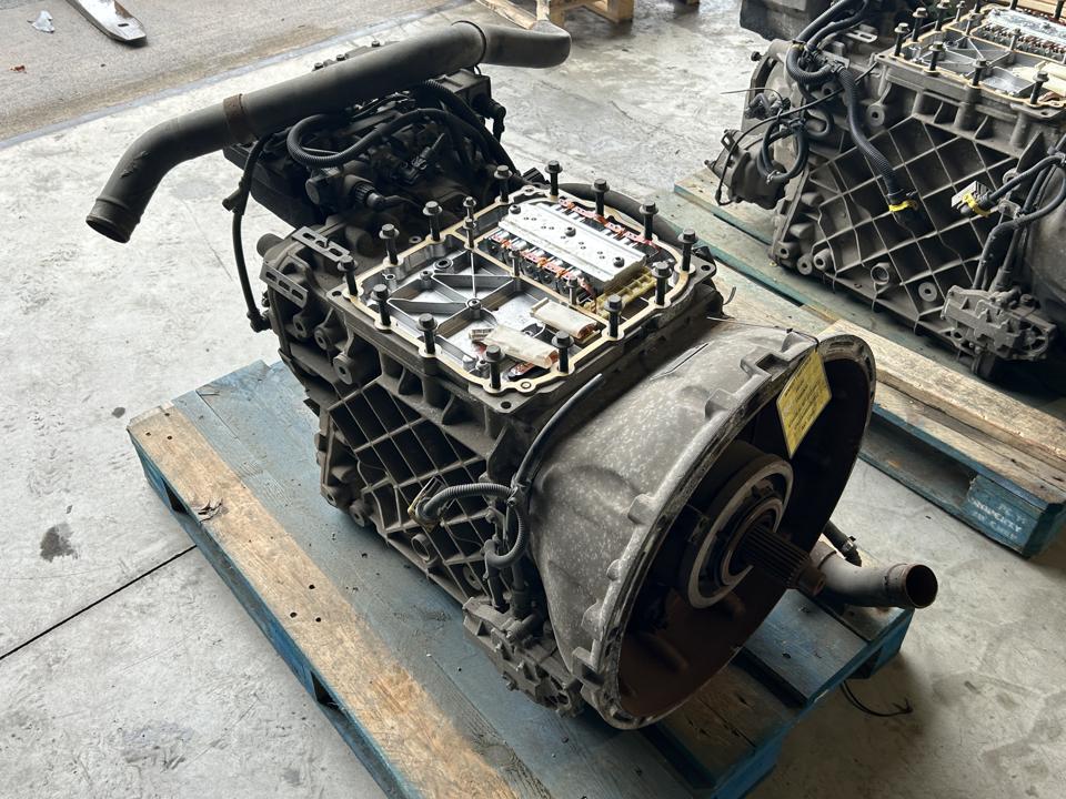 Pavarų dėžė 22216631 AT2412E Renault Trucks T 2014 Su retarderiu