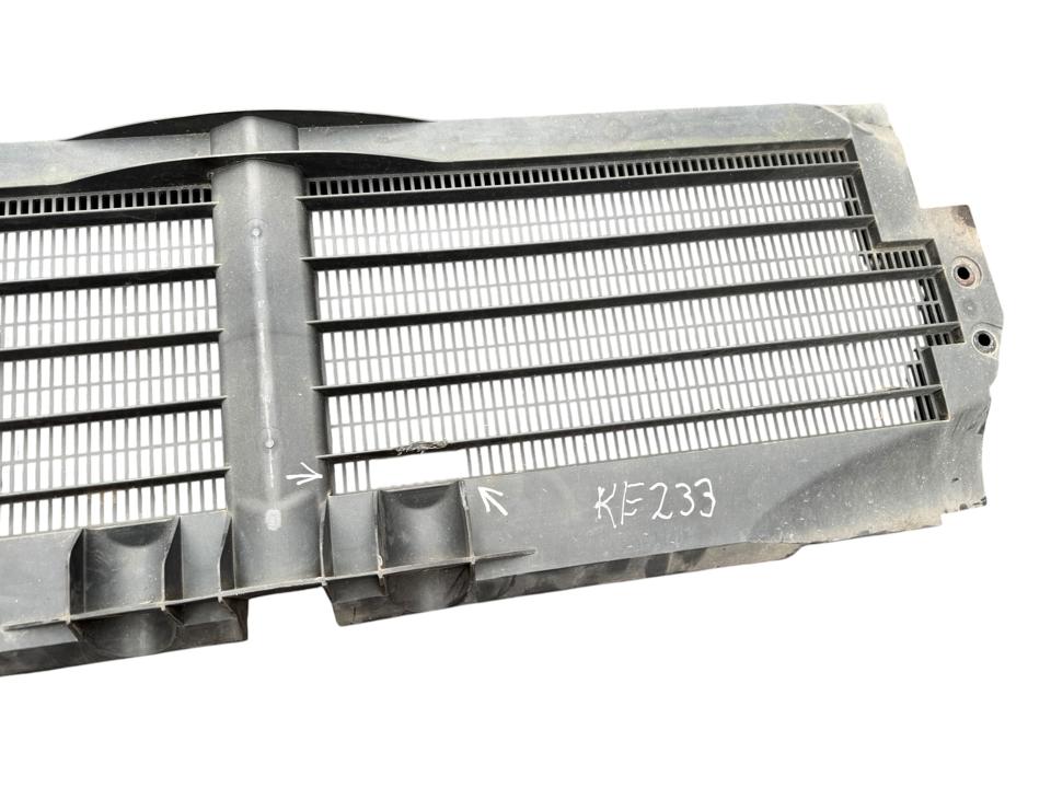 Radiator grille A9605002316 Mercedes-Benz Trucks ACTROS MP4 / MP5 2017