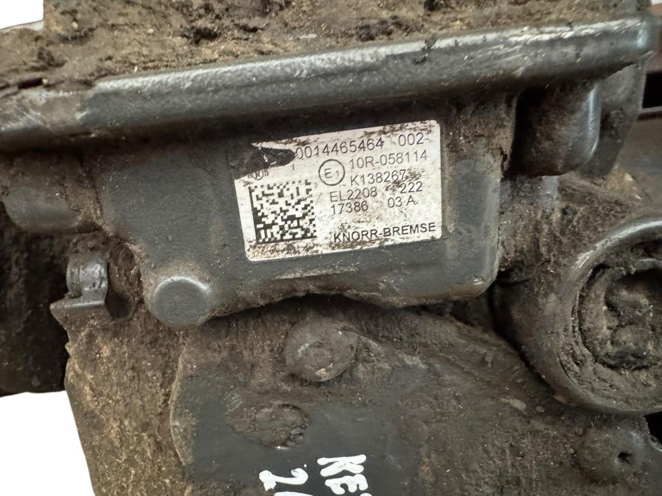Air dryer A0014465464 Mercedes-Benz Trucks ACTROS MP4 / MP5 2018
