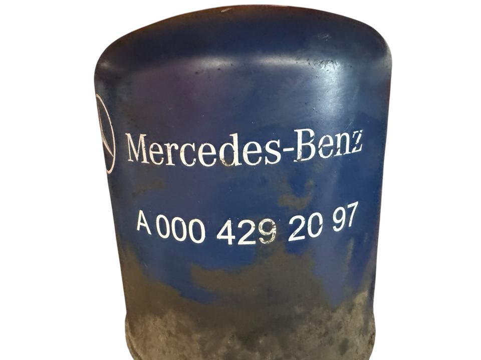 Air dryer A0014465464 Mercedes-Benz Trucks ACTROS MP4 / MP5 2018