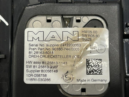 Радиопанель 81281636016 MAN Trucks TGX II 2025