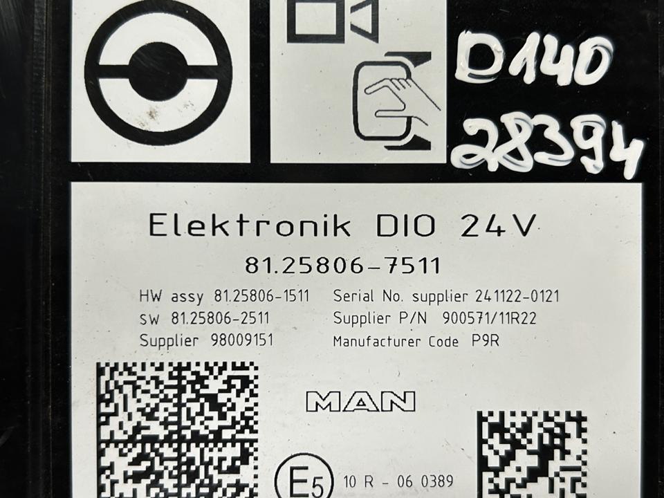 Door control unit 81258067511 DIO MAN Trucks TGX II 2025