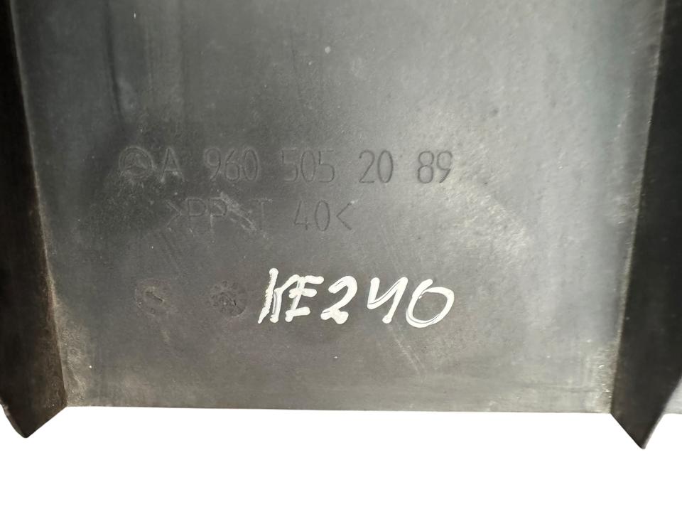 Radiator cover A9605052089 Mercedes-Benz Trucks ACTROS MP4 / MP5 2018
