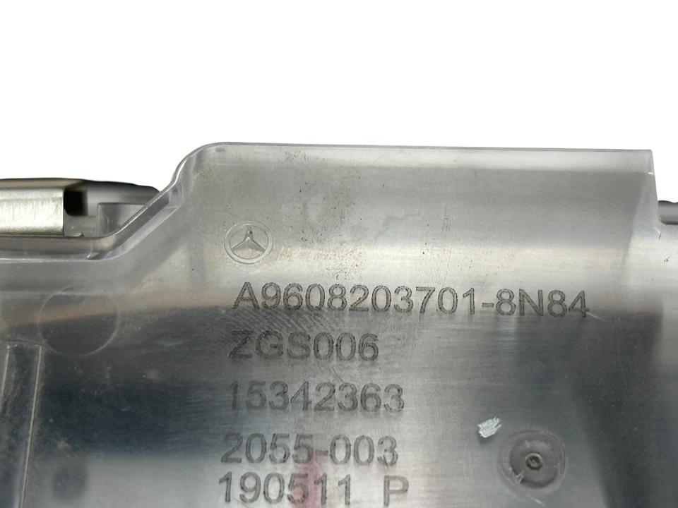 Vidaus apšvietimas A9608203701 Mercedes-Benz Trucks ACTROS MP4 / MP5 2019