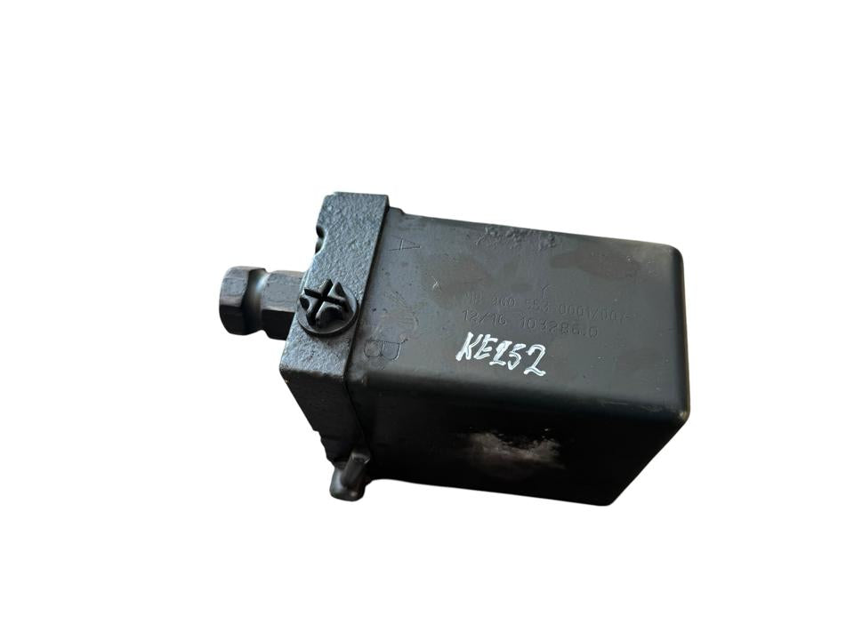 Cab tilting pump A9605530001 Mercedes-Benz Trucks ACTROS MP4 / MP5 2017