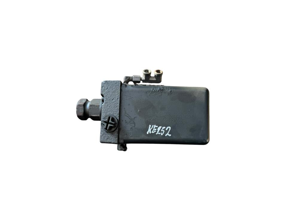 Cab tilting pump A9605530001 Mercedes-Benz Trucks ACTROS MP4 / MP5 2017