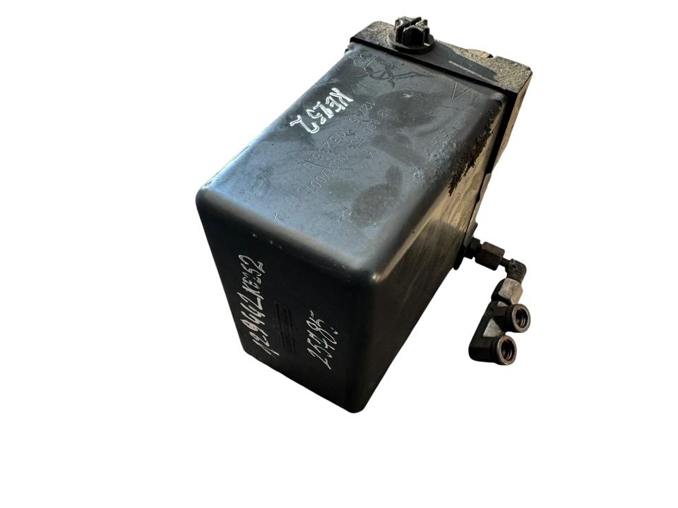Cab tilting pump A9605530001 Mercedes-Benz Trucks ACTROS MP4 / MP5 2017