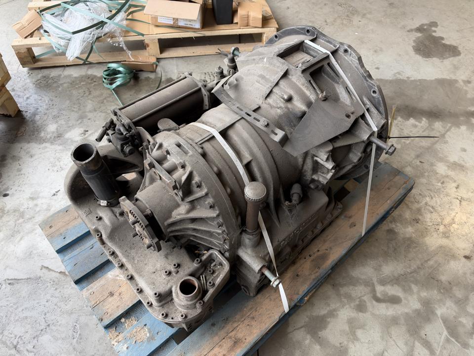 Полная коробка передач 4139063737 5HP-600 Iveco Trucks STRALIS I 2010 С ретардером