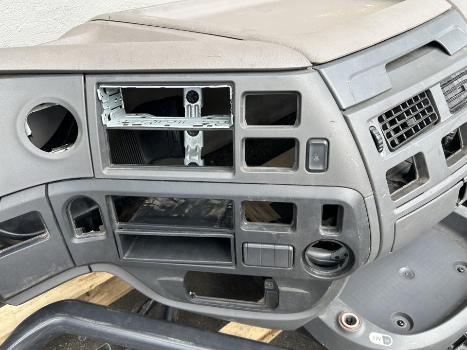 Комплект панелей 1976609 DAF XF 2020