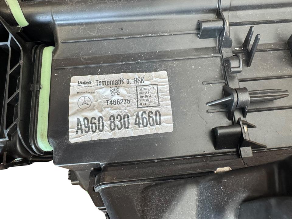 Дополнительный отопитель A9608304660 Mercedes-Benz Trucks ACTROS MP4 / MP5 2021