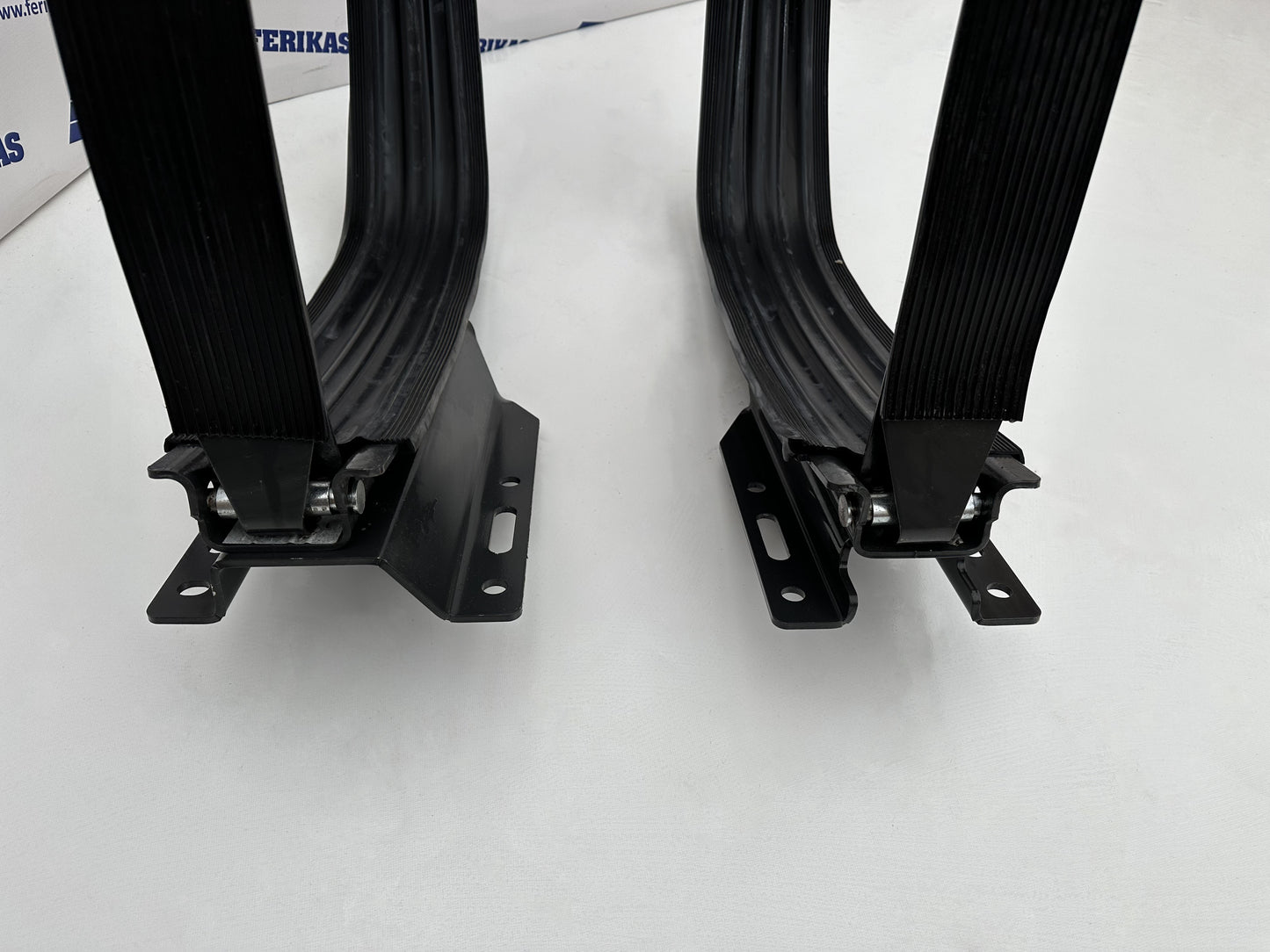 Mercedes Benz kuro bako laikiklis, kronšteinas 700x735