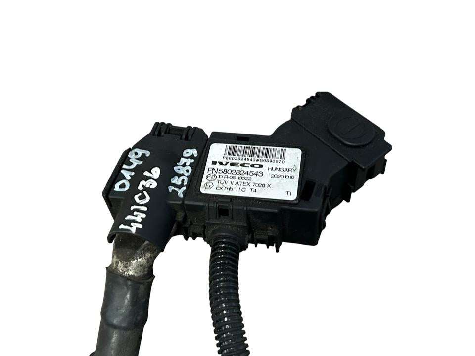 Датчик батареи 5802824543 Iveco Trucks S-WAY 2021