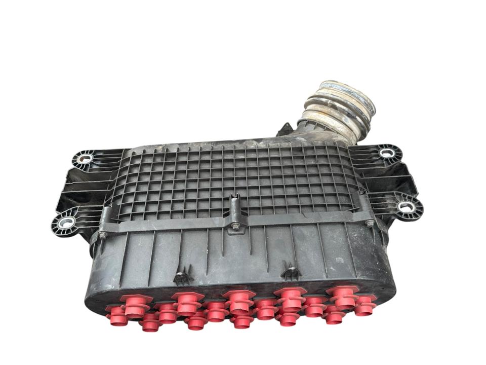 Корпус воздушного фильтра A0040947204A0190942402 Mercedes-Benz Trucks ACTROS MP4 / MP5 2017