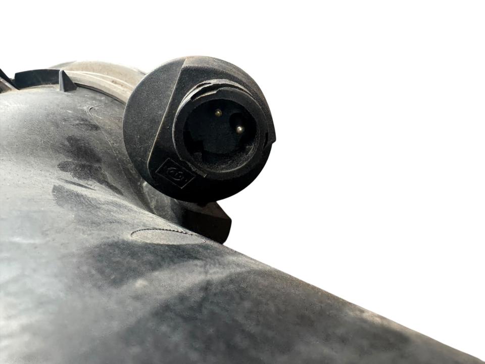 Корпус воздушного фильтра A0040947204A0190942402 Mercedes-Benz Trucks ACTROS MP4 / MP5 2017