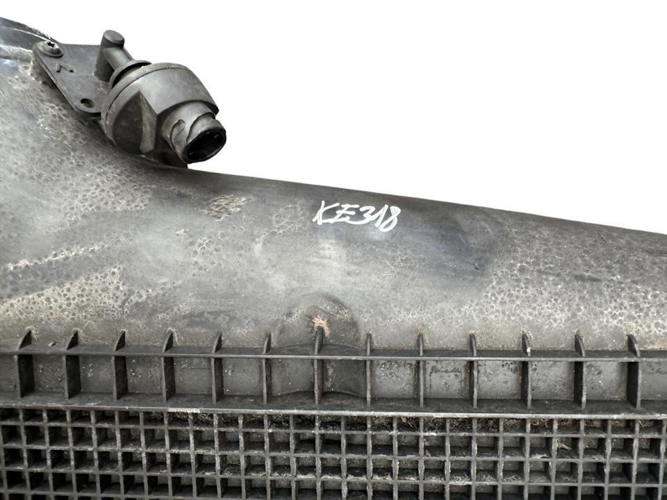 Корпус воздушного фильтра A0040949004 Mercedes-Benz Trucks ACTROS MP4 / MP5 2020