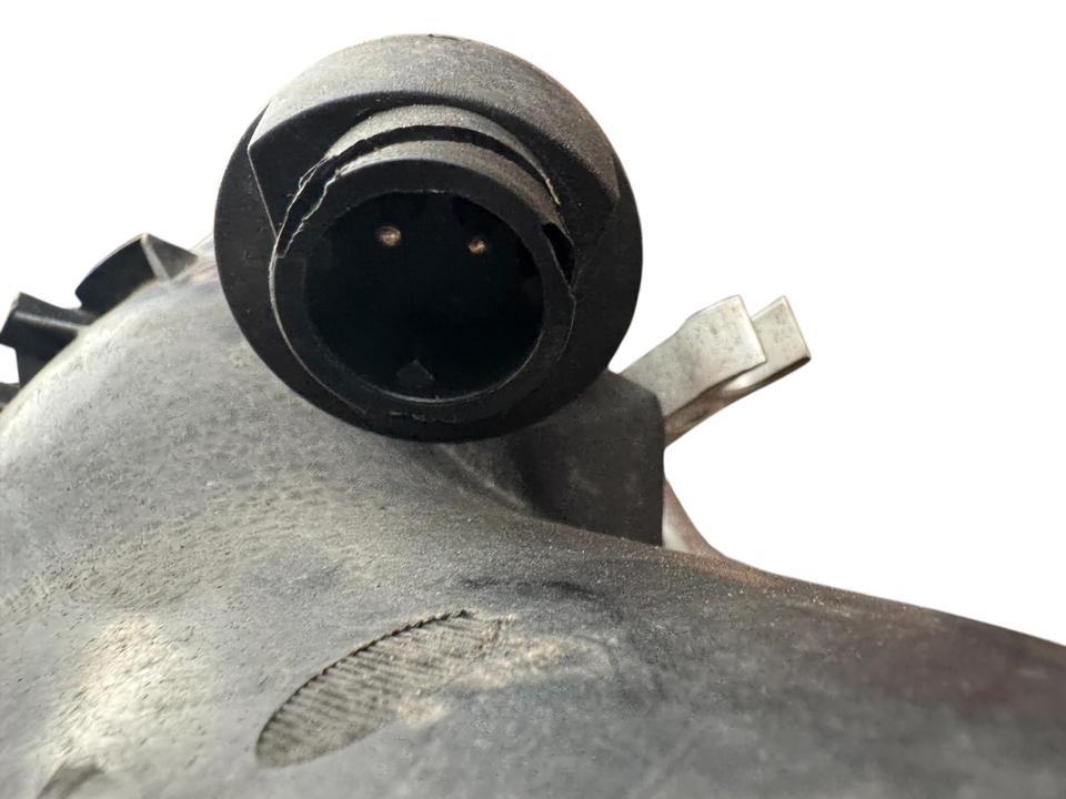 Корпус воздушного фильтра A0040949004 Mercedes-Benz Trucks ACTROS MP4 / MP5 2020