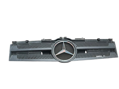 Hood, bonnet grill A9607500318 Mercedes-Benz Trucks ACTROS MP4 / MP5 2018