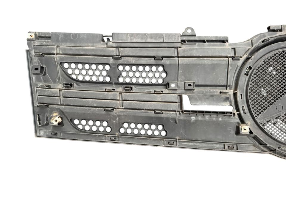 Hood, bonnet grill A9607500318 Mercedes-Benz Trucks ACTROS MP4 / MP5 2018