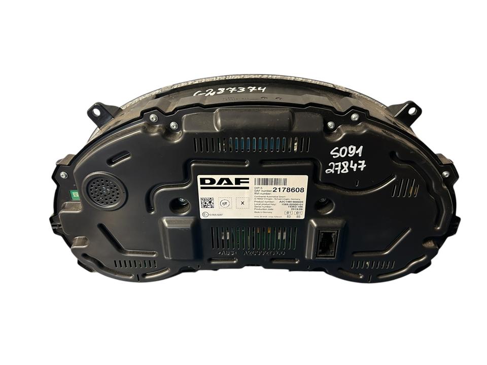 Instrument cluster 2178608 DAF XF 2019