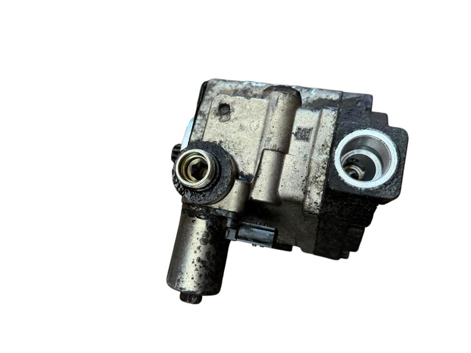 Гидравлический насос рулевого управления A9604600380 Mercedes-Benz Trucks ACTROS MP4 / MP5 2020