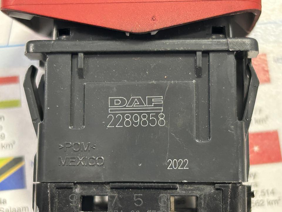 Hazard warning switch 2289858 DAF XG 2022
