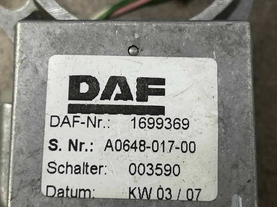 Переключатели 1699369 DAF XF 2008