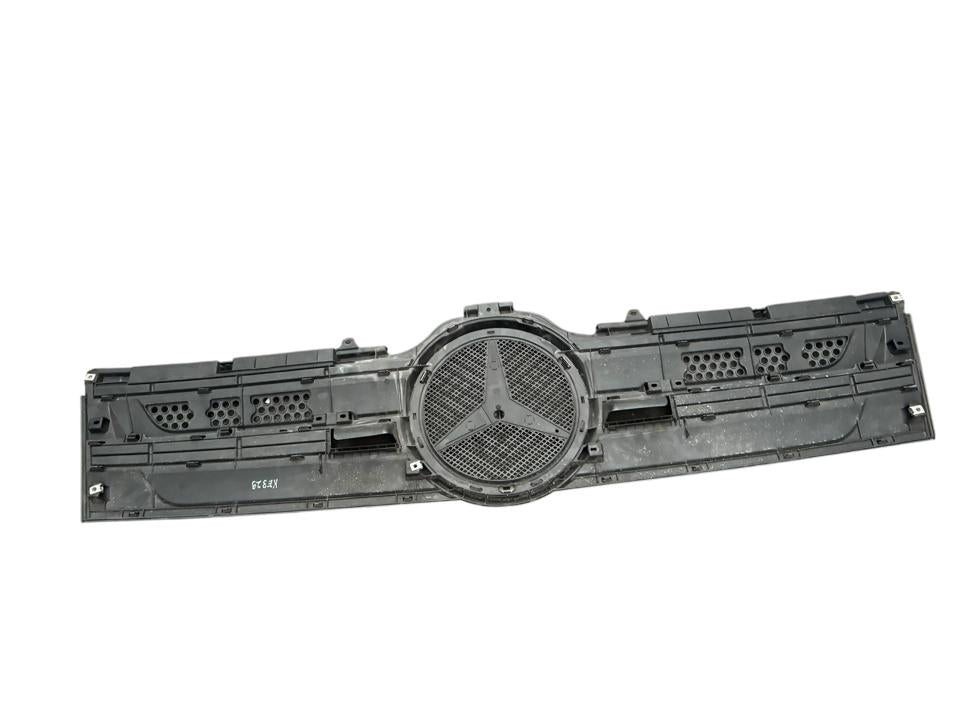 Решетка капота A9607500618 Mercedes-Benz Trucks ACTROS MP4 / MP5 2018