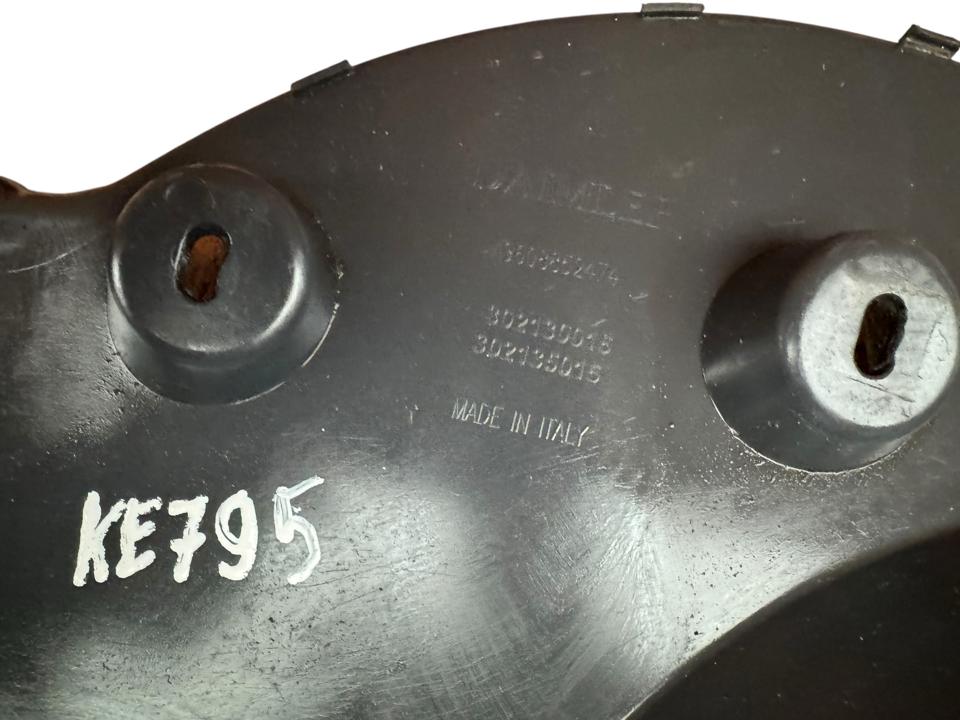Plastikinė apdaila A9608852474 Mercedes-Benz Trucks ACTROS MP4 / MP5 2018