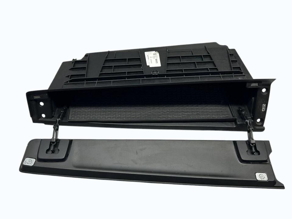 Daiktadėžė panelėje 81617016642 UK MAN Trucks TGX II 2022