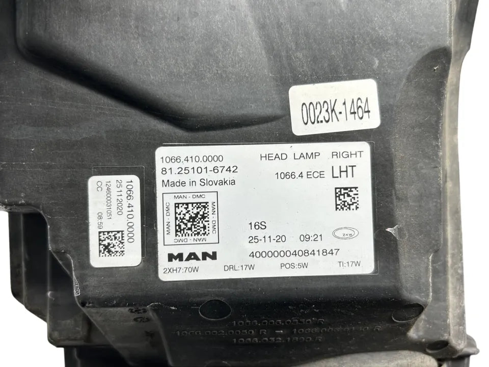 Основная фара 81251016742 UK MAN Trucks TGX II 2021 справа
