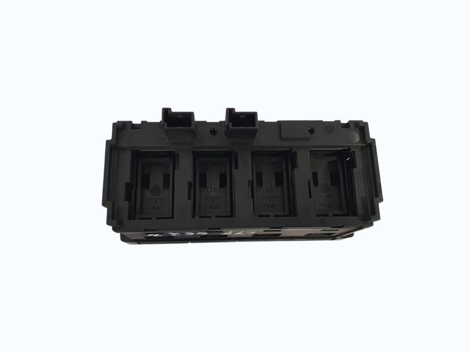 Jungikliai kabinoje A9605400046 Mercedes-Benz Trucks ACTROS MP4 / MP5 2013