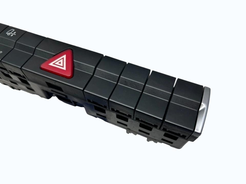 Jungikliai kabinoje A9605401401 Mercedes-Benz Trucks ACTROS MP4 / MP5 2020