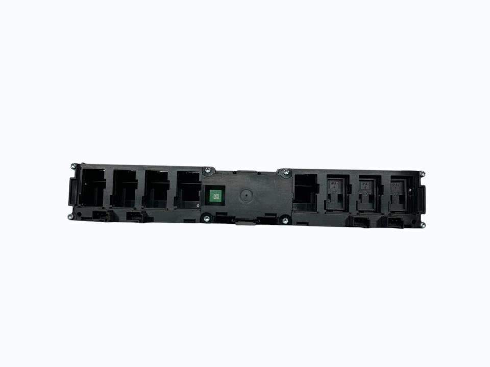 Jungikliai kabinoje A9605401401 Mercedes-Benz Trucks ACTROS MP4 / MP5 2020