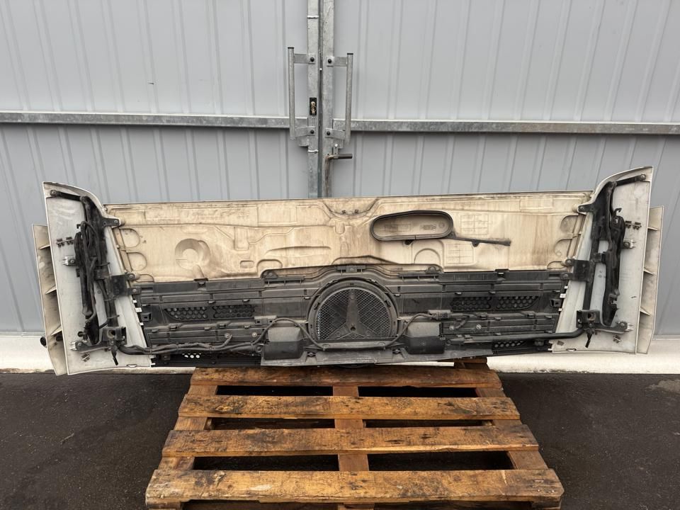 Hood, bonnet A9607500309 Mercedes-Benz Trucks ACTROS MP4 / MP5 2017
