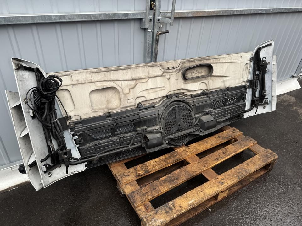Kapotas, variklio dangtis A9607500309 Mercedes-Benz Trucks ACTROS MP4 / MP5 2019
