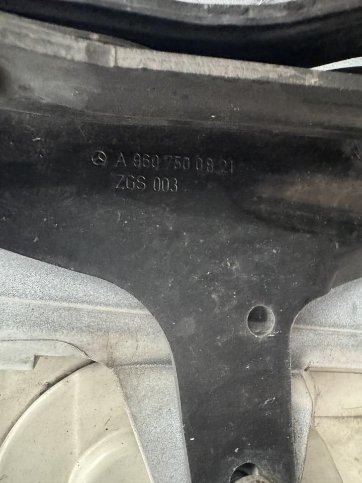 Kapotas, variklio dangtis A9607500309 Mercedes-Benz Trucks ACTROS MP4 / MP5 2019