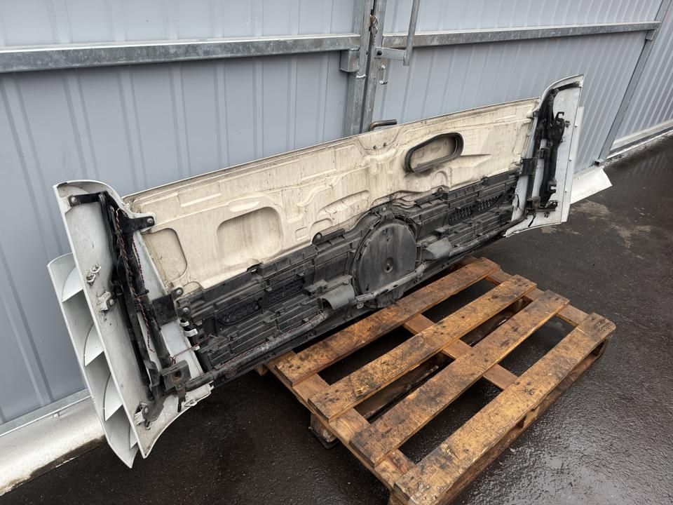 Hood, bonnet A9607500309 Mercedes-Benz Trucks ANTOS 2017