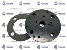 Hydraulic tank flange