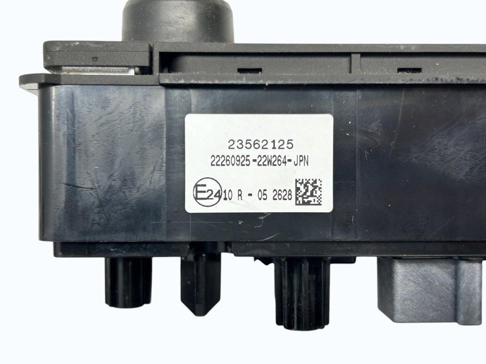 Radio panel, switch 23562125 Volvo Trucks FH III 2025