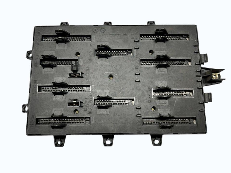 Saugiklių blokas 5010231782 Renault Trucks PREMIUM 1999
