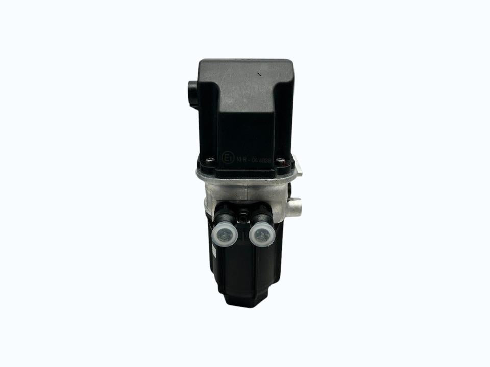 NEW Mercedes Benz AdBlue pump A0001409578