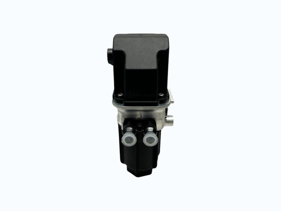 NEW Mercedes Benz AdBlue pump A0001409678